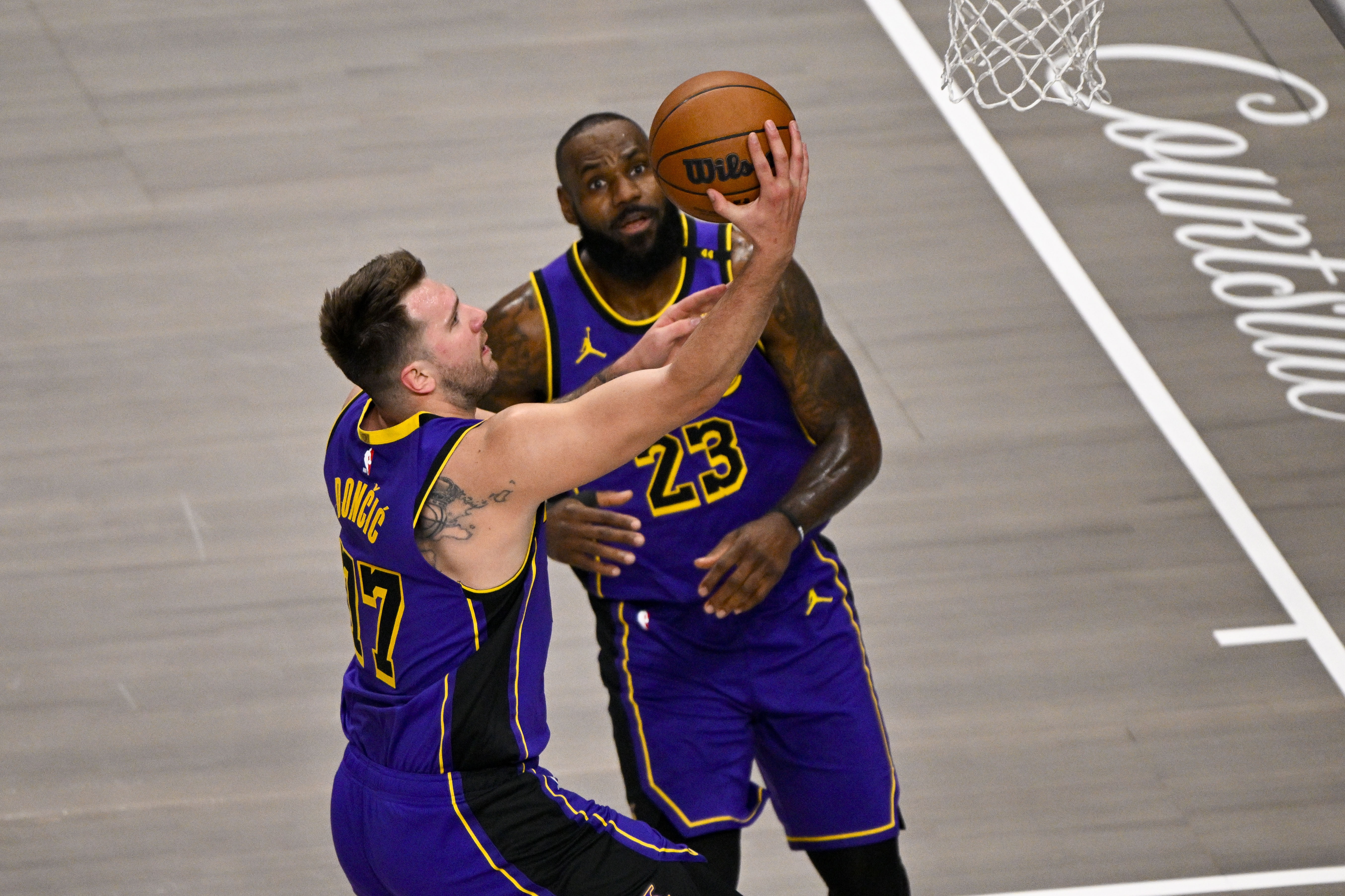 湖人助教强调东契奇参与训练营关键作用 看好新赛季团队协同成效